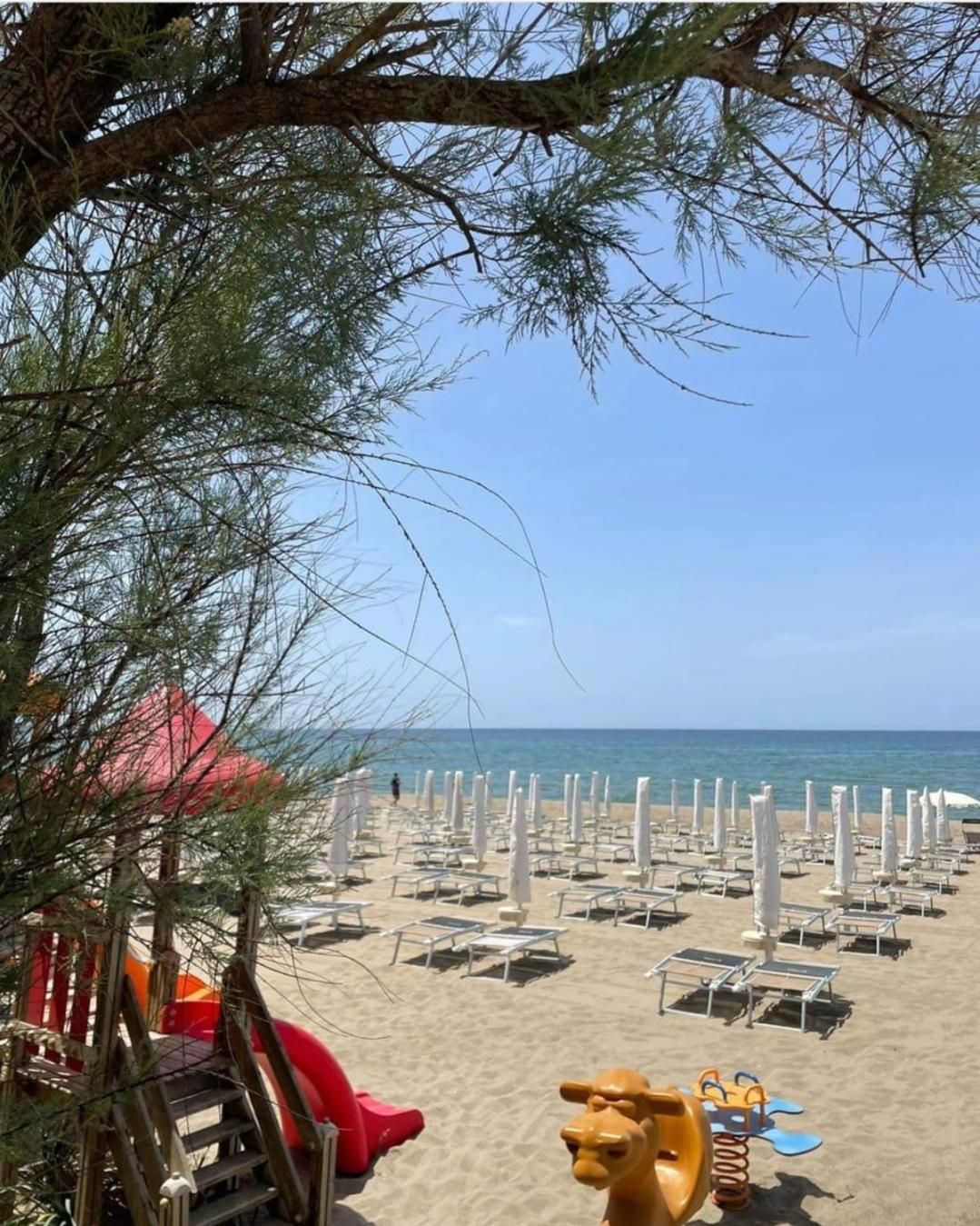 Hotel Village Marina Capaccio Exteriör bild