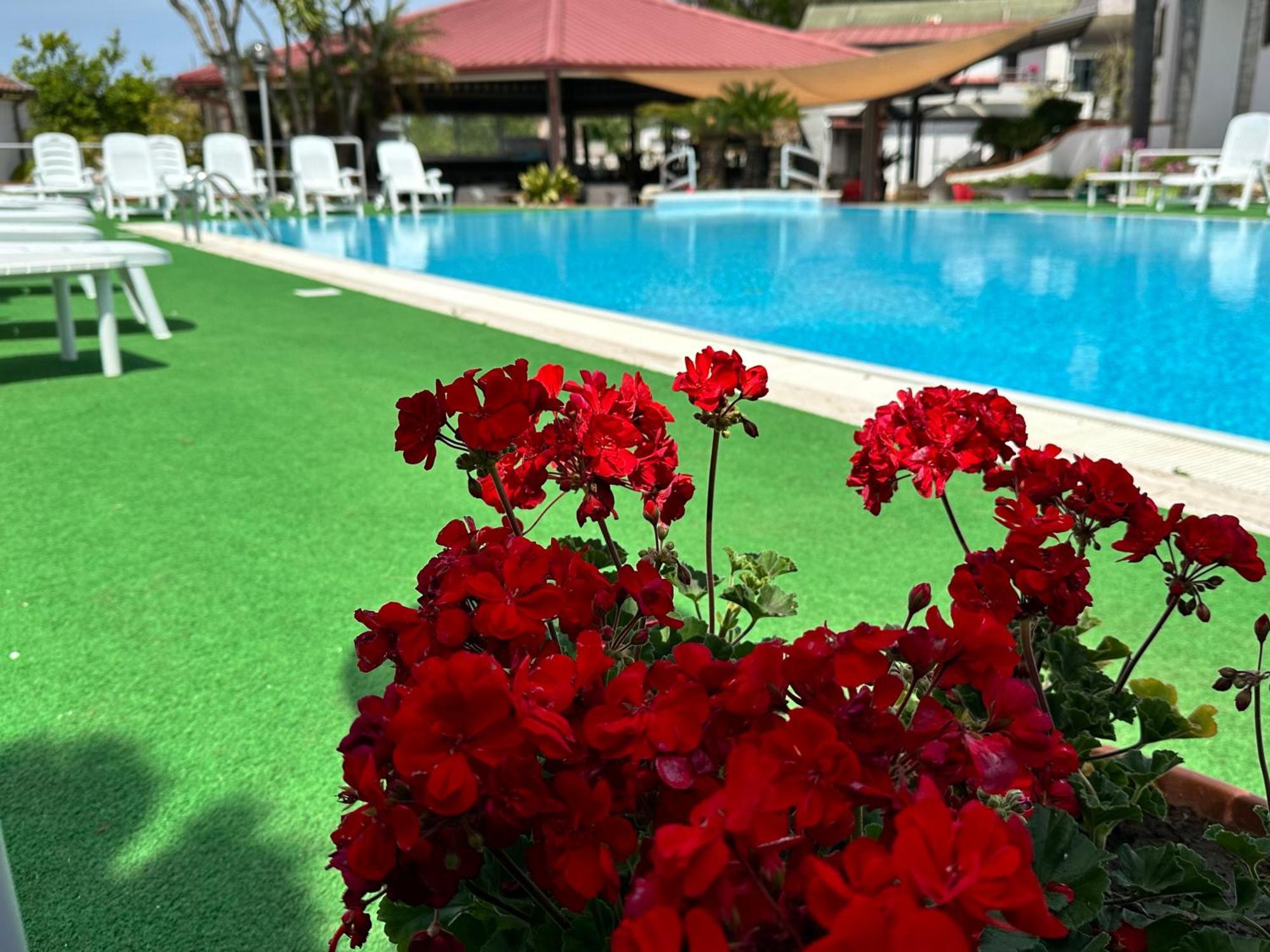 Hotel Village Marina Capaccio Exteriör bild
